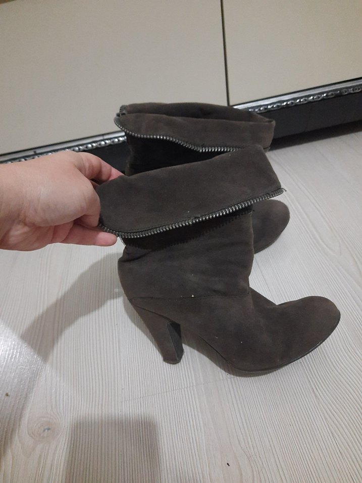 Kahverengi Süet Yüksek Topuklu Kadın Çizme - Görsel 3