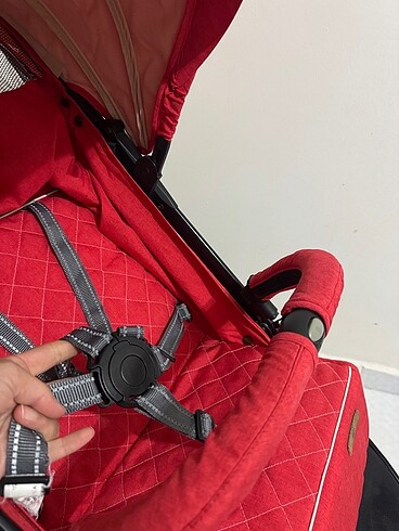 9- 18 kg Beden kırmızı Renk Kraft kabın boy bebek arabası