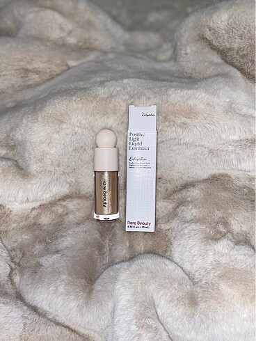 rare beauty highlighter