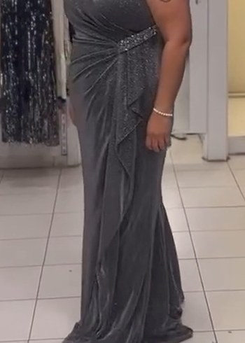 Uzun V Yakalı Gri Drapeli Abiye Elbise - Görsel 4