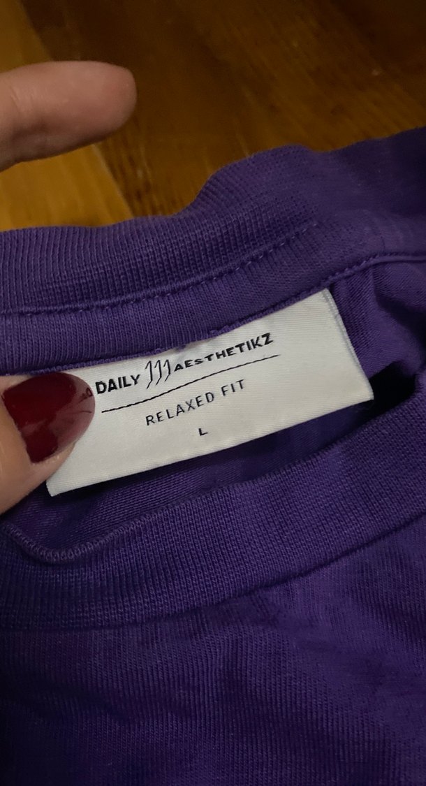 Erkek Mor Baskılı Kısa Kollu Tişört - Görsel 3