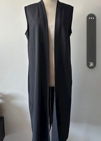 Siyah Uzun Drapeli Kolsuz Kadın Yelek - Görsel 2