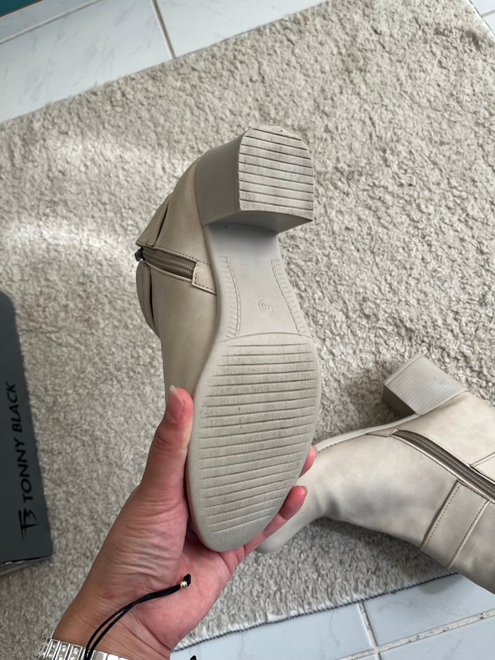 Bej Tokalı Kadın Bot - Görsel 2