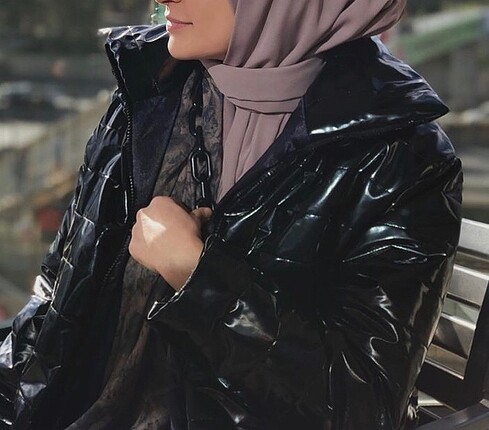 Mango Siyah Şişme Mont