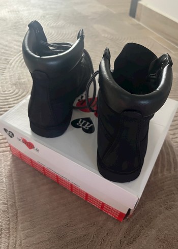 39 Beden siyah Renk Siyah Street Wear Kauçuk Bot