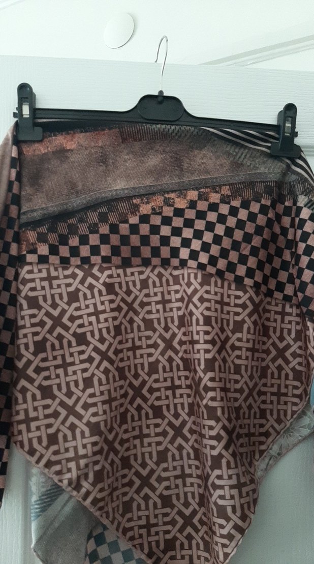 Bohem Tarzı Kahverengi Desenli Kadın eşarp - Görsel 2