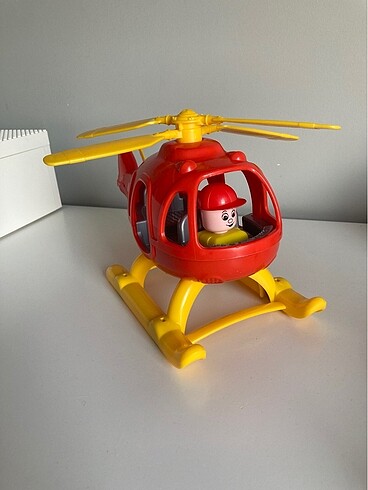  Helikopter