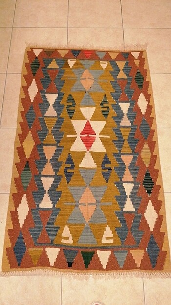 El dokuma kilim 