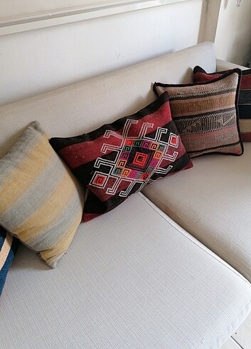El dokuma kilim yastık kılıfı 
