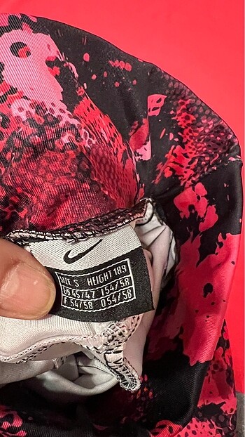 Nike Tayt ikili takim