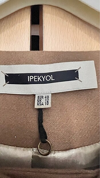 l Beden İpekyol ceket