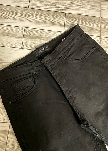 Lufian Erkek Siyah Kemerli Regular Fit Pantolon