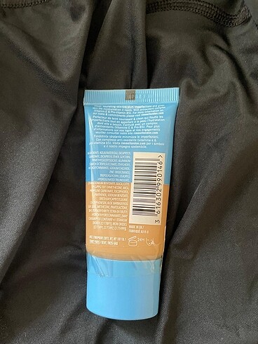 Rimmel London Rimmel fondöten