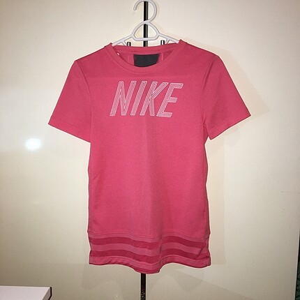 Nike Orjinal Pembe Tişört