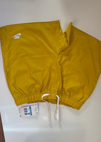 Nike Erkek Sarı Mini Deniz Şortu