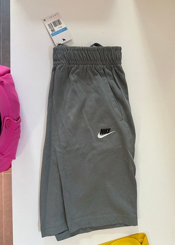 Nike Gri Midi Street Wear Şort