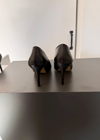 Klasik Siyah Deri Stiletto - Görsel 4