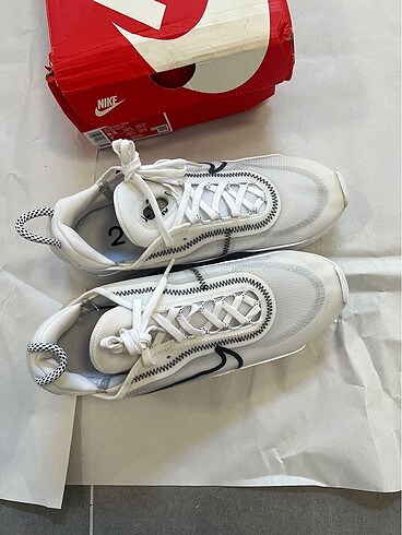 Nike Nike 2090 Beyaz Spor Ayakkabı