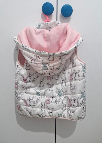 Kız Çocuk Kapüşonlu Baskılı Yelek - Görsel 2