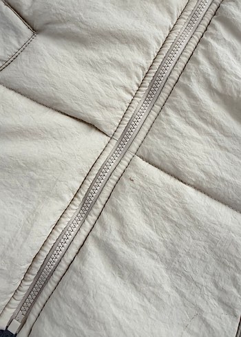 Kapüşonlu Beyaz Kadın Yelek - Görsel 2