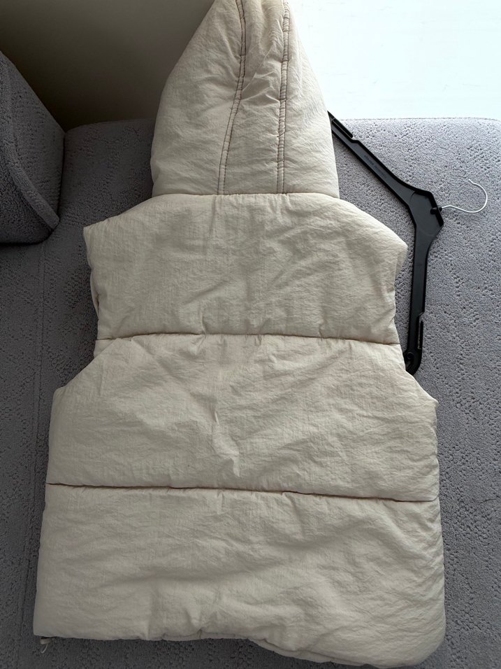 Kapüşonlu Beyaz Kadın Yelek - Görsel 4