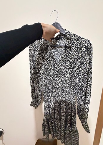 MAVİ Gri Çiçek Desenli V Yaka Kadın Elbise - Görsel 4