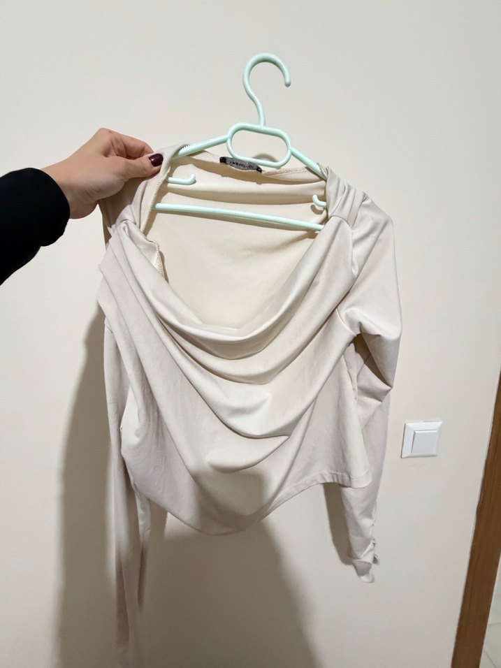 Krem Straplez Uzun Kollu Kadın Bluz - Görsel 5