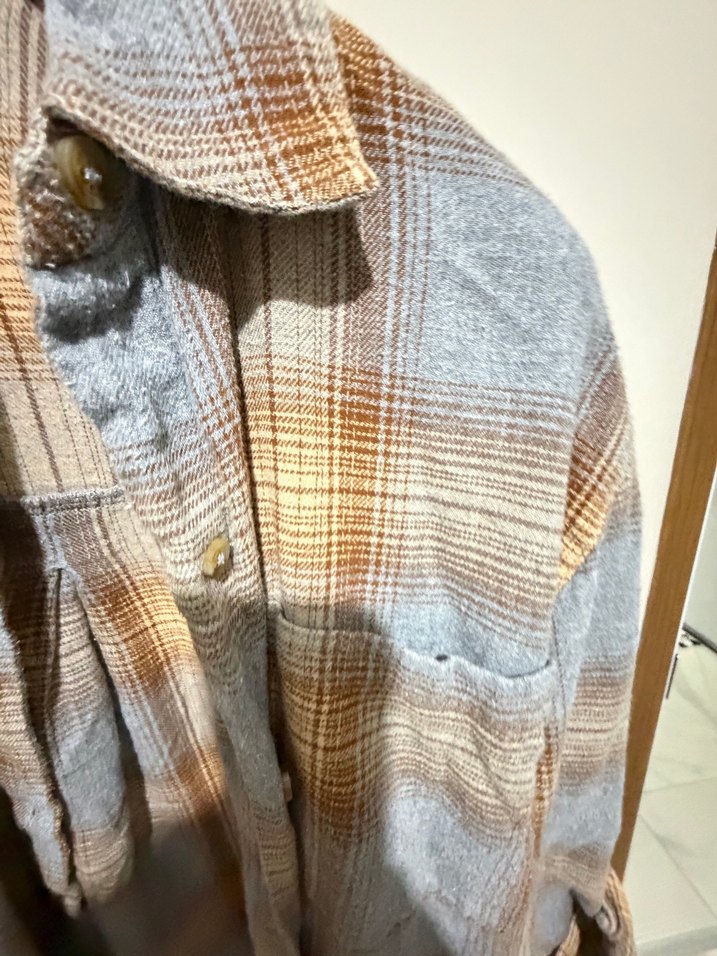 Pull&Bear Renkli Oduncu Gri Düğmeli Salaş Kadın Gömlek - Görsel 4