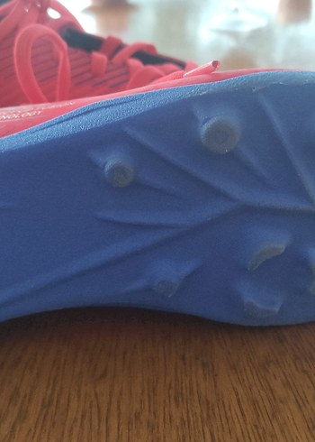 tek ebat Beden Kırmızı çocuk Futbol Ayakkabısı Velcro Detaylı