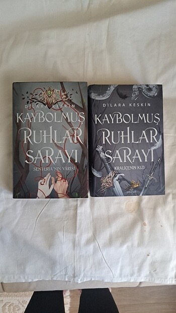 Ciltli, ikinci kitap yan boyamalı