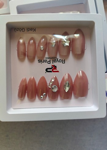 Royal Paris kedi gözü Işıltılı Tırnak Süsleri - Görsel 5