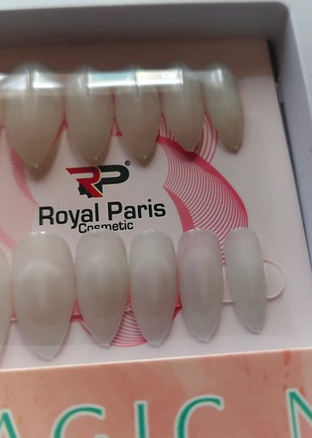 Royal Paris Bordo Takma Tırnak Seti - Görsel 6