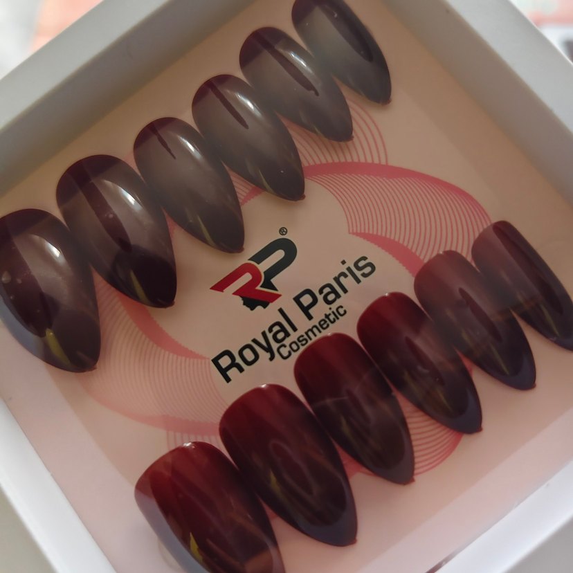 Royal Paris Bordo Takma Tırnak Seti - Görsel 3