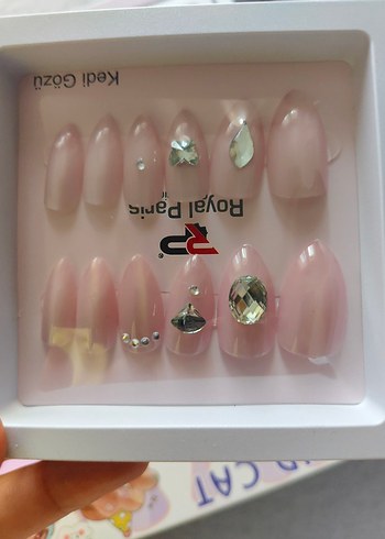 Royal Paris kedi gözü Pembe Taşlı Tırnak Süslemeleri - Görsel 2