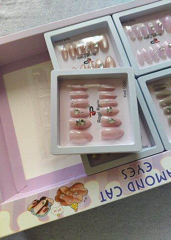 Royal Paris kedi gözü Pembe Taşlı Tırnak Süslemeleri - Görsel 5