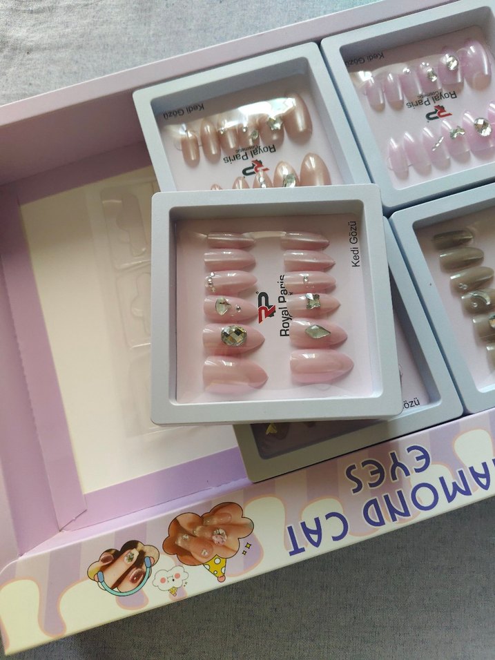 Royal Paris kedi gözü Pembe Taşlı Tırnak Süslemeleri - Görsel 5