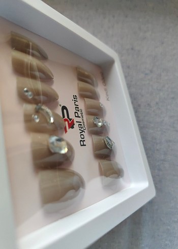 Bej Renkli Kedi Gözü Tırnak Süsü - Görsel 4