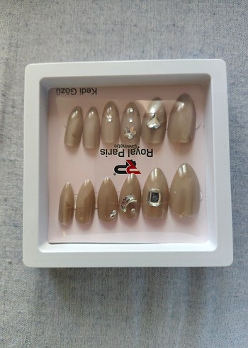 Bej Renkli Kedi Gözü Tırnak Süsü - Görsel 3