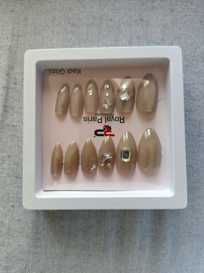 Bej Renkli Kedi Gözü Tırnak Süsü - Görsel 3