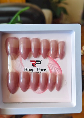 Royal Paris Bej Takma Tırnak Seti - Görsel 3