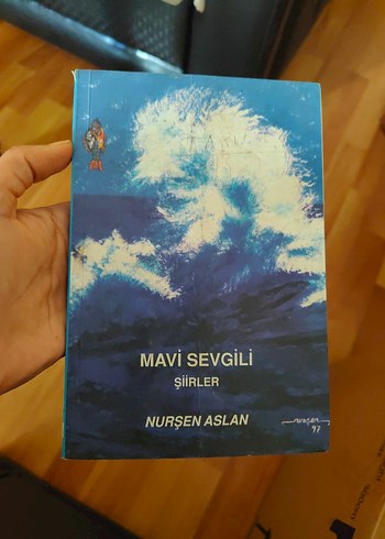 yazarı Nurşen aslan imzalı şiir kitabı