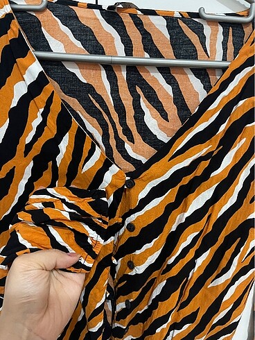 LC Waikiki Zebra desen gömlek