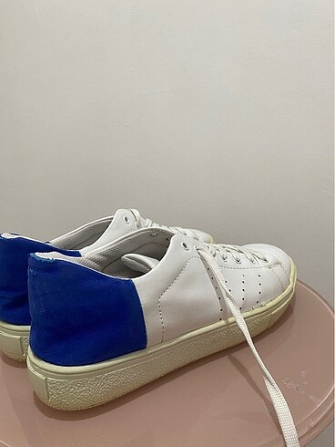 Mudo Sneaker