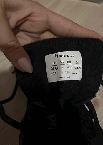 Diğer Tony Black Siyah Bot