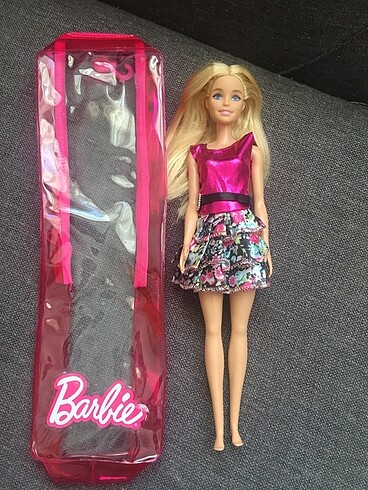 Barbie ÇANTALI ORJİNAL BARBİE BEBEK