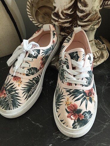 36 Beden H&M MARKA YENİDEN FARKSIZ SNEAKER AYAKKABI