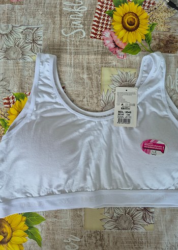 Beyaz Mini Desenli Spor Sütyeni