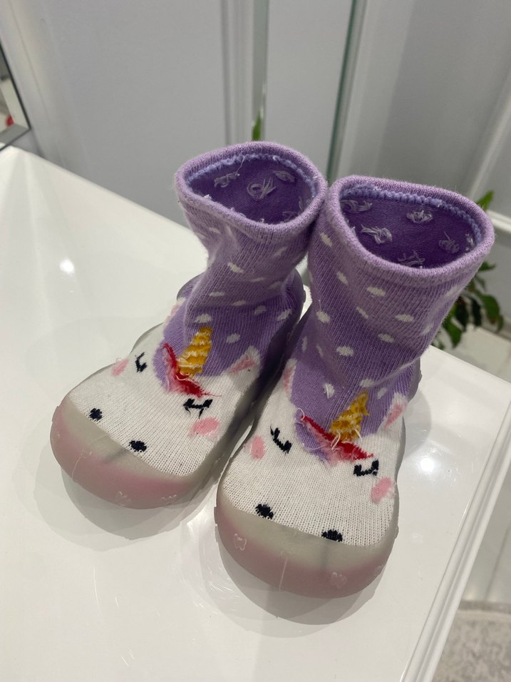 Kızlar için Mor Örgü Unicorn Ev Terliği - Görsel 2