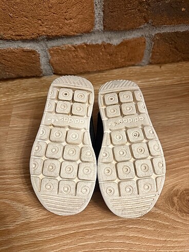 30 Beden Adidas çocuk sandalet