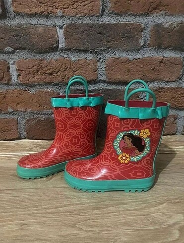 Yağmur botu